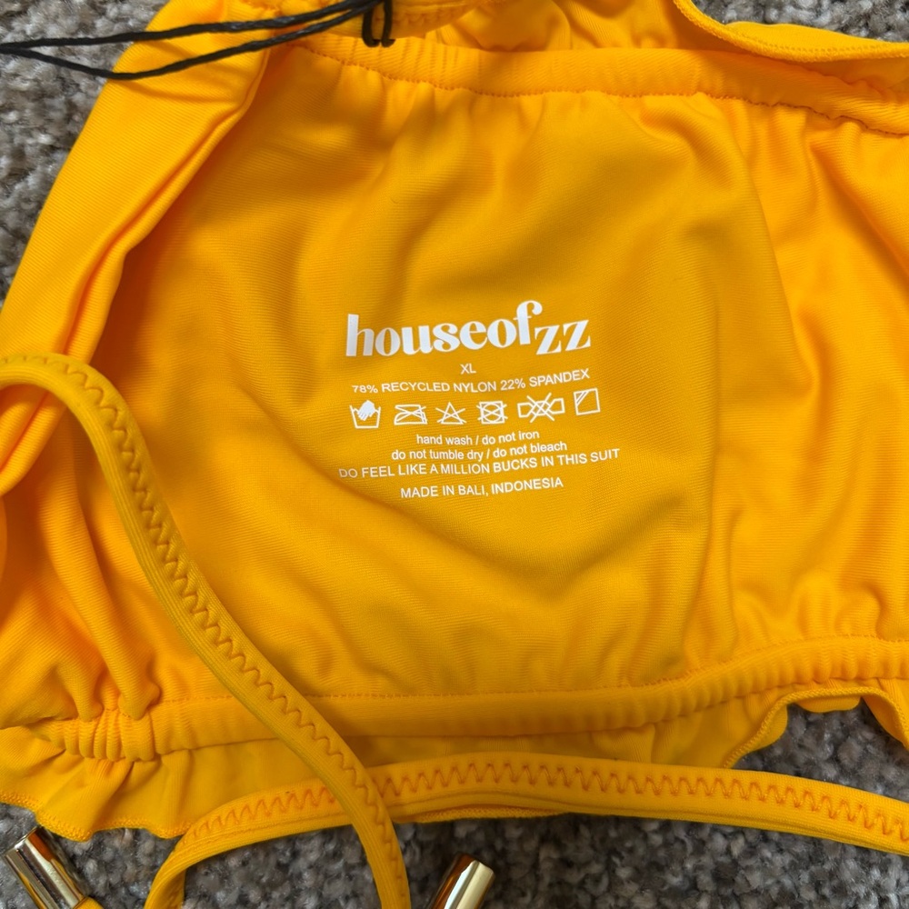 House of ZZ Vanna Ruched String Tie Bandeau Bikini Top - Tang Yellow‎ NWT XL - Picture 8 of 8